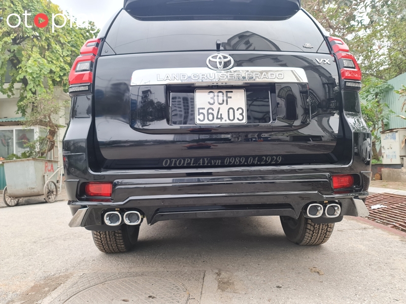 Bộ bodykit lắp ốp cản sau hoàn thiện