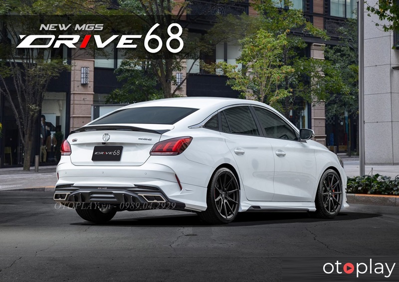 Sườn và đuôi xe MG5 độ biodykit mẫu Drive 68