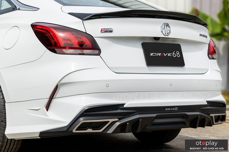 Đuôi xe MG5 độ biodykit mẫu Drive 68