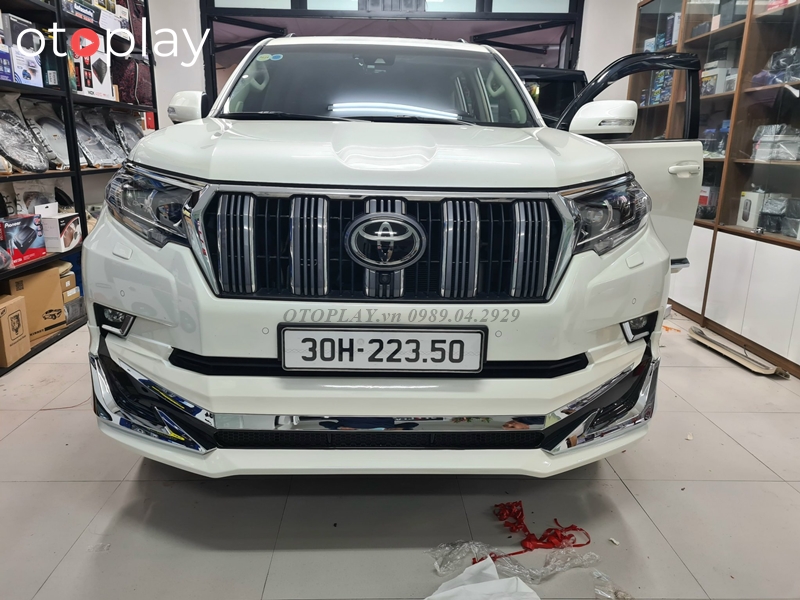 Dù xe màu nào với bộ độ Bodykit chiếc xe thêm phần thời thượng, sang trọng hơn