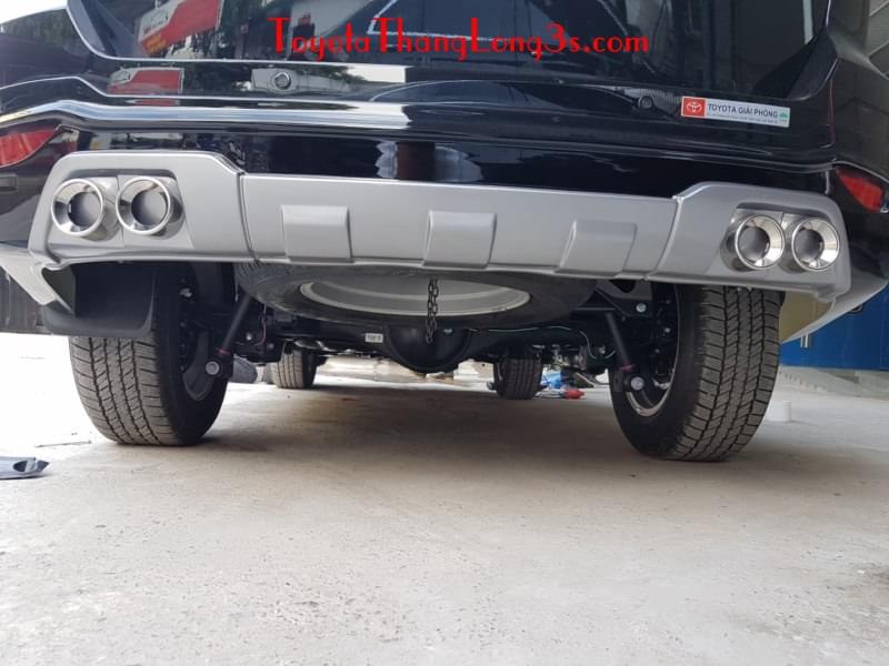 Khung gầm xe Fortuner chắc chắn, mạnh mẽ.