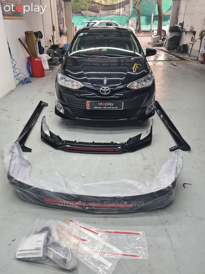 Bodykit Vios thông thường gồm có ốp cản trước, ốp cản sau, ốp 2 bên pavole