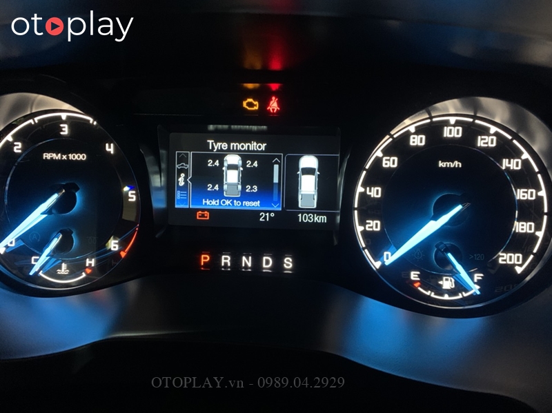 Cảm biến áp suất lốp lắp và kích hoạt hiển thị trên đồng hồ zin theo xe Ford