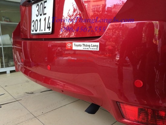 Cảm biến lùi 4 mắt cho xe yaris