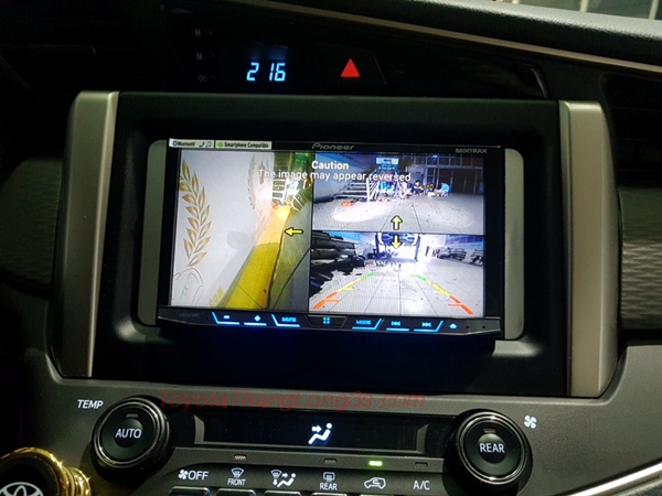 Camera 360 lắp cho Innova giúp quan sát quanh xe tốt hơn, an toàn hơn