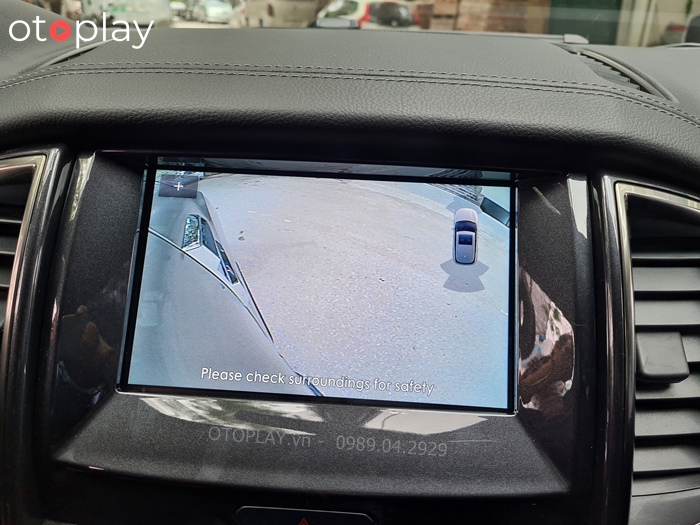 Camera toàn cảnh 360 Xe Ford Ranger Wildtrak cặp lề phải thực tế