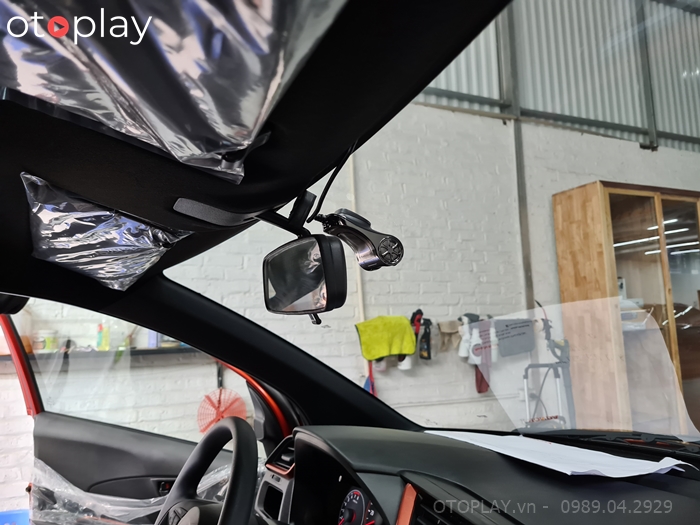 Hình ảnh Camera hành trình tích hợp màn hình android lắp trên xe Honda Brio