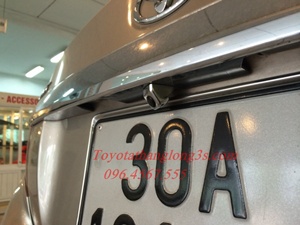 camera lùi trên xe fortuner