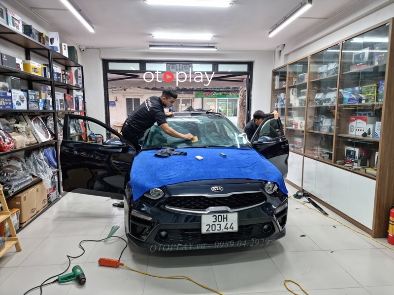 KIA Cerato nâng cấp nhiều phụ kiện tiện ích tại OTOPLAY