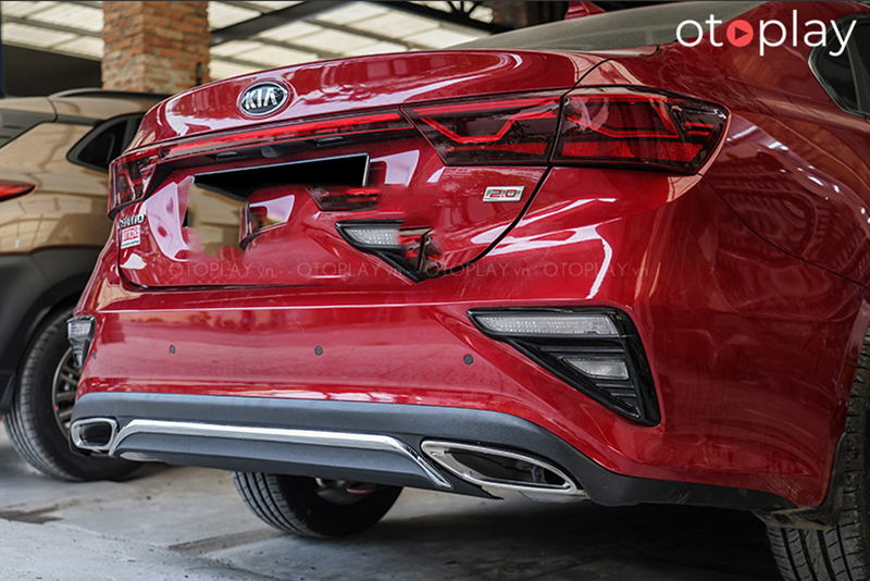 Líp Chia Pô Cerato 2019 - 2022 mẫu Mercedes E lắp đặt dễ dàng ôm khít theo xe