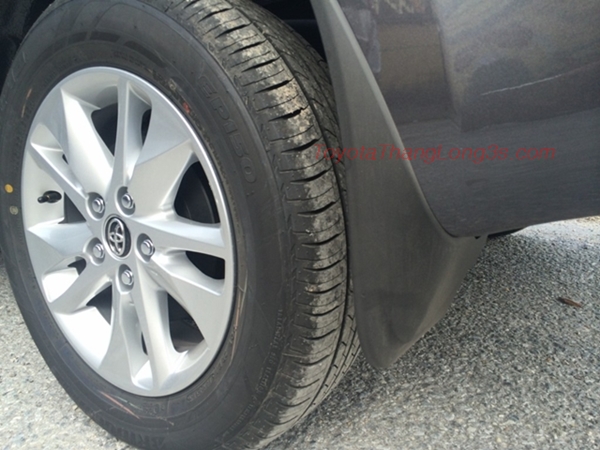 Chắn bùn Toyota Innova