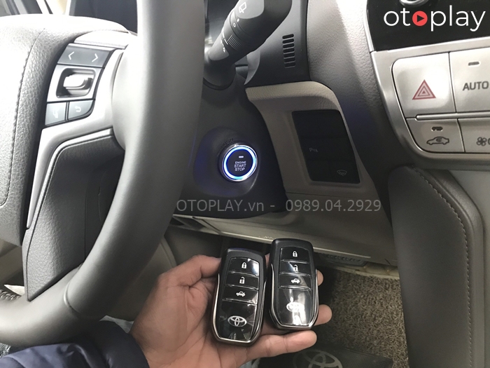 Bộ Khóa Thông Minh Smart Key dành cho xe Toyota Land Prado giúp khởi động xe từ xa