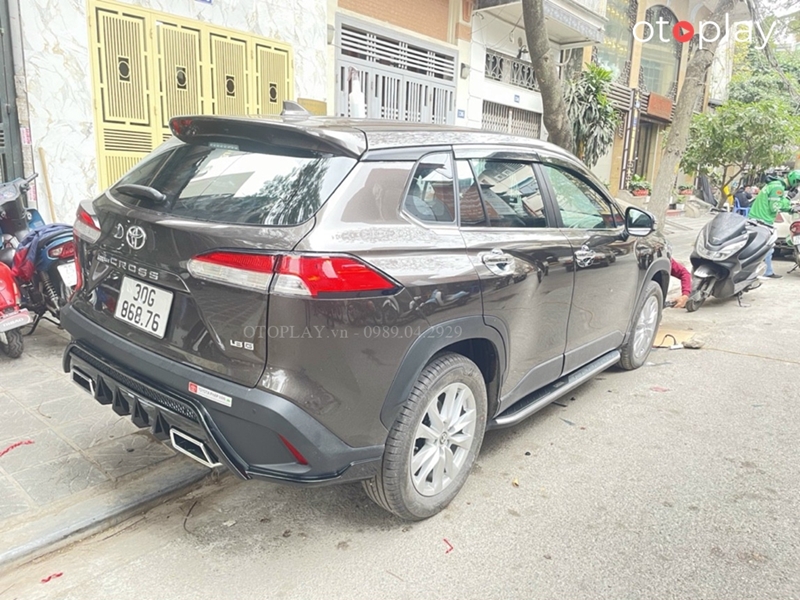 Đuôi xe Cross lắp bodykit