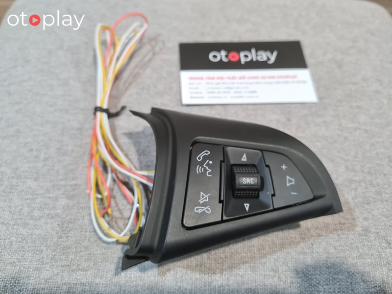 Cụm điều khiển âm thanh trên vô lăng dành cho Fadil