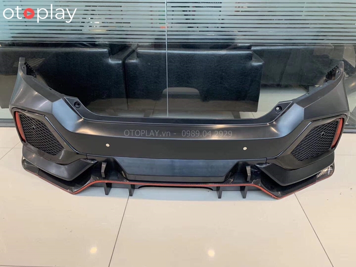 Phần đuôi của bộ Bodykit Type R cho Honda Civic