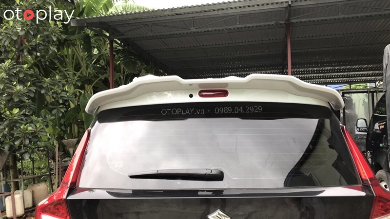 Lắp đuôi gió Suzuki XL7 giúp giảm lực cản trên xe hơi tăng sự an toàn cho lái xe