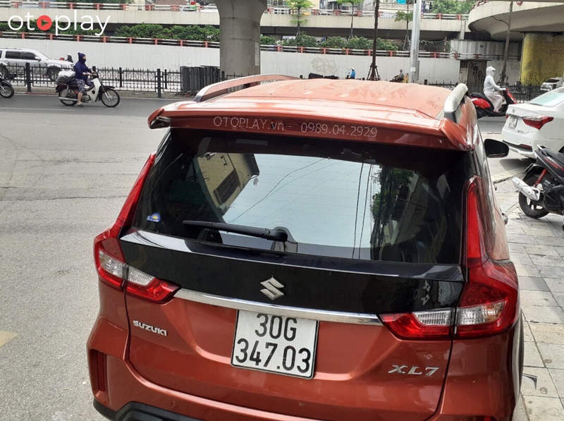 Đuôi gió Suzuki XL7 làm từ nhựa ABC cao cấp không phai màu bền và dễ vệ sinh