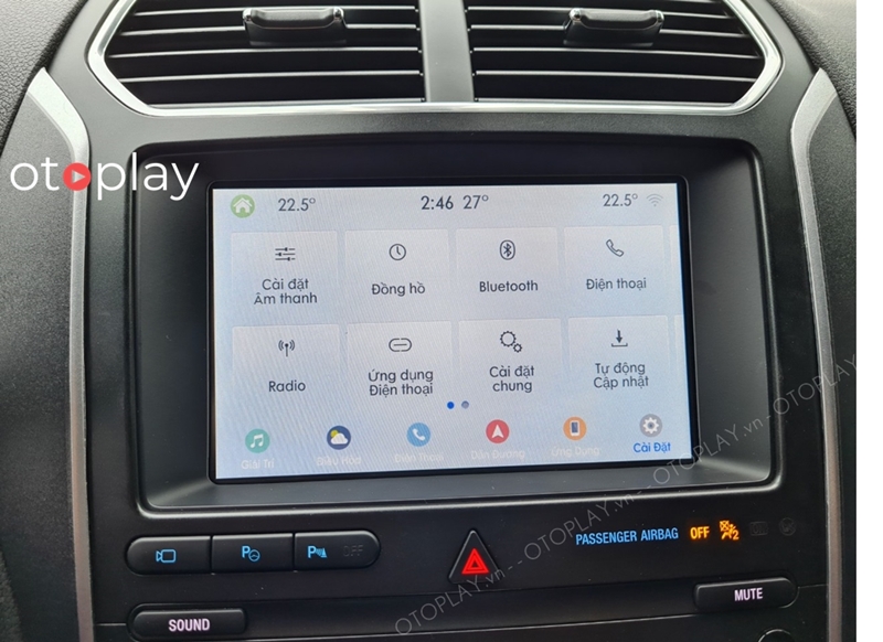 Màn hình xe Ford Explorer dễ sử dụng và tiện hơn sau khi Việt hóa