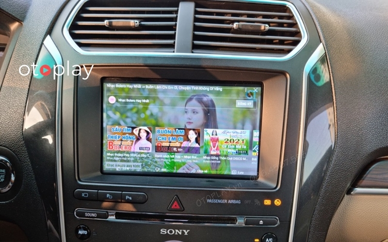 Mở Youtube trực tiếp trên màn hình mà giữ zin toàn bộ màn hình Ford Explorer