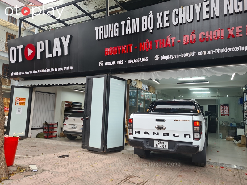Xe Wildtrak 2022 độ loa trung tâm tại OTOPLAY
