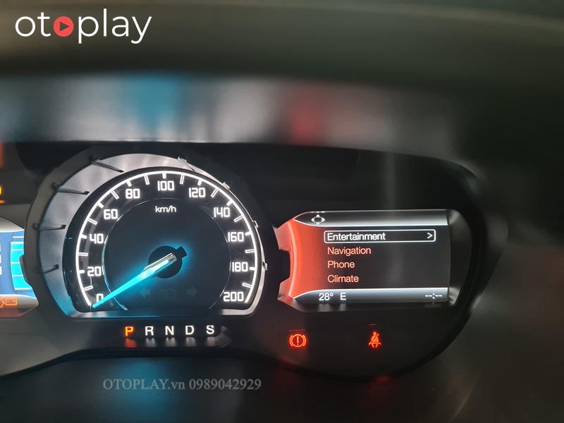 Độ loa trung tâm cho Ford Ranger Wildtrak 2022