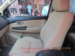 Ghế da kem fortuner