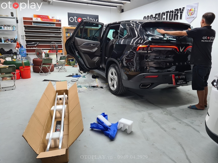 Giá nóc Vinfast Lux SA lắp tại OTOPLAY