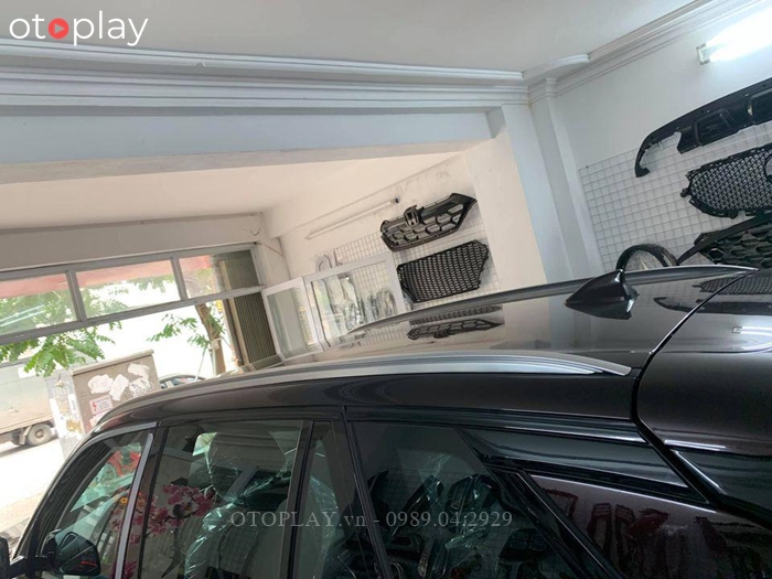 Giá nóc bằng nhôm lắp chung cho tất cả các xe Vinfast không phân biệt màu