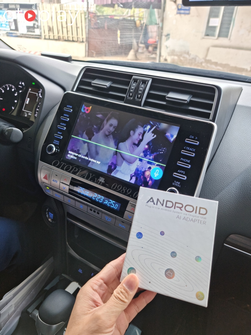 Land Prado xem youtube qua Box Carplay