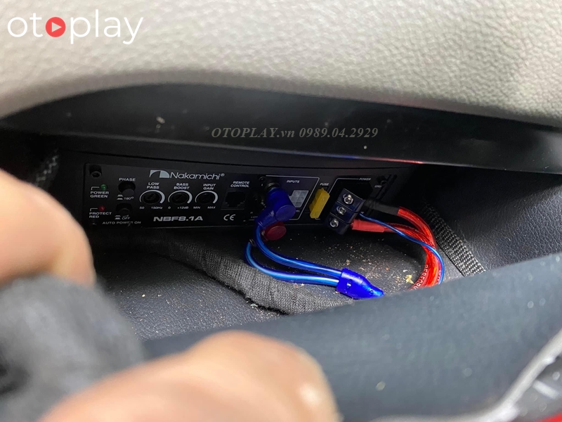 Loa sub gầm ghế Nakamichi là giải pháp hoàn hảo cho việc nâng cấp chất lượng âm thanh trong không gian chật hẹp trên xe