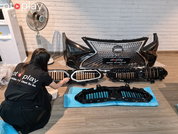 Mặt ca lăng Cerato mẫu BMW có sẵn tại OTOPLAY