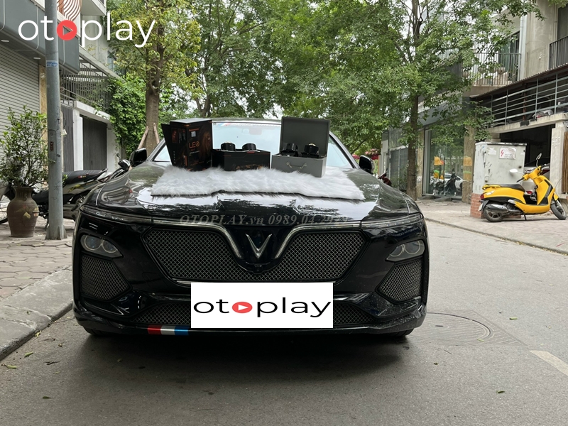 Xe Vinfast Lux A độ đèn bi pha Aozoom