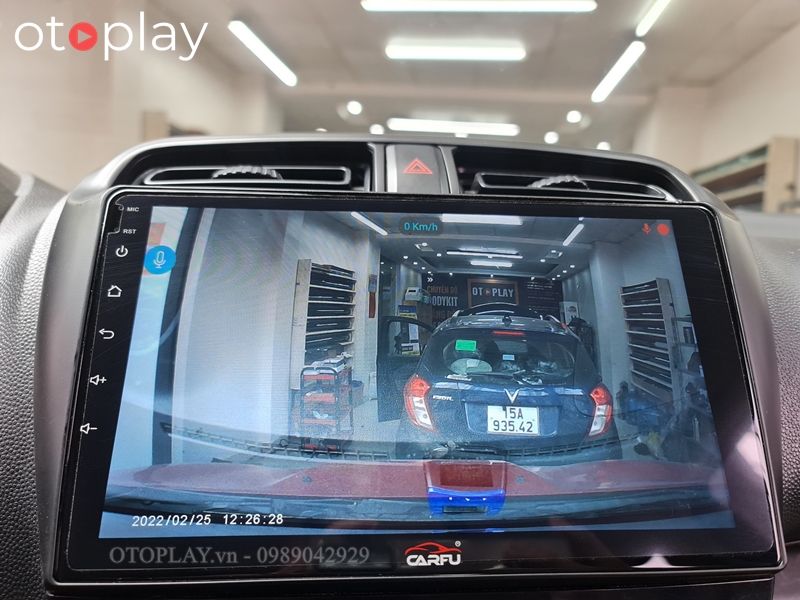 Mitsubishi Mirage lắp màn hình Android Carfu