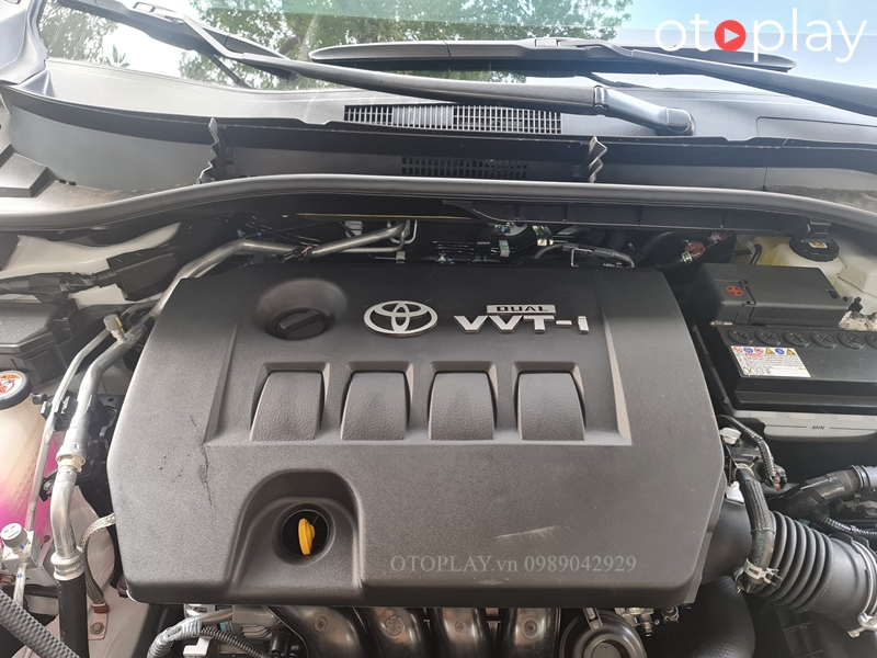 Nắp chụp khoang động cơ Toyota Cross