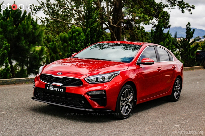 Xe KIA Cerato thuộc phân khúc sedan hạng C trẻ trung, hiện đại