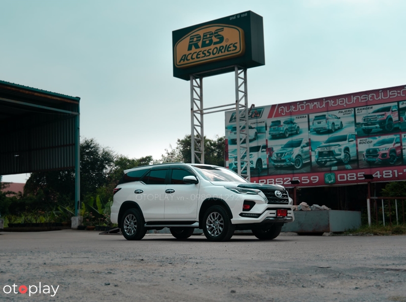 Nhà máy RBS chuyên sản xuất và bán buôn bodykit xuất đi toàn thế giới