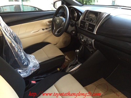 Nội thất yaris e chưa lắp phụ kiện