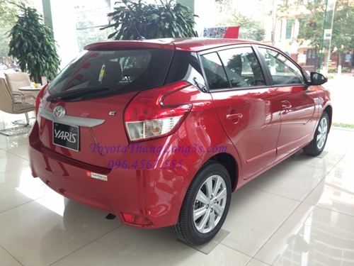 Phụ kiện xe toyota yaris 2016