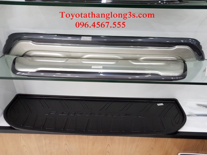 khay lót cốp fortuner, ốp cản fortuner