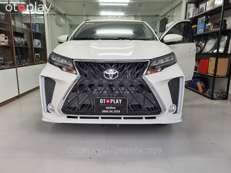 Xe Toyota Rush độ Lexus tại OTOPLAY