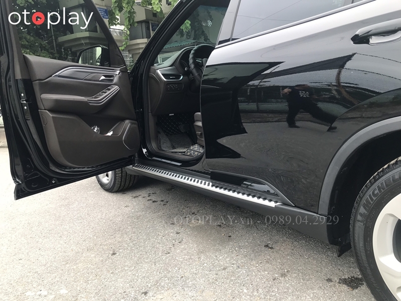 Bậc bước chân lên xuống cho Vinfast Lux SA 2021