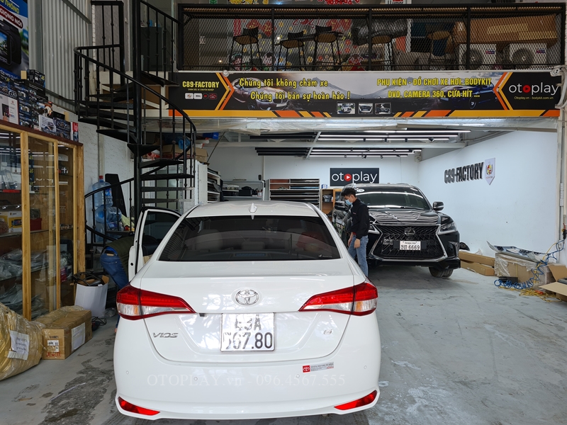 Xe Vios 2021 vào Trung tâm nội thất OTOPLAY