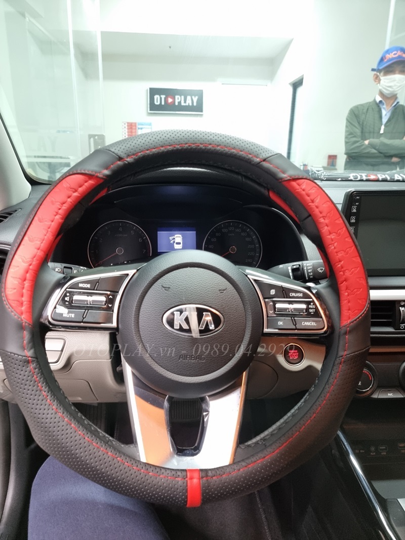 Bọc vô lăng dành cho KIA Cerato Deluxe