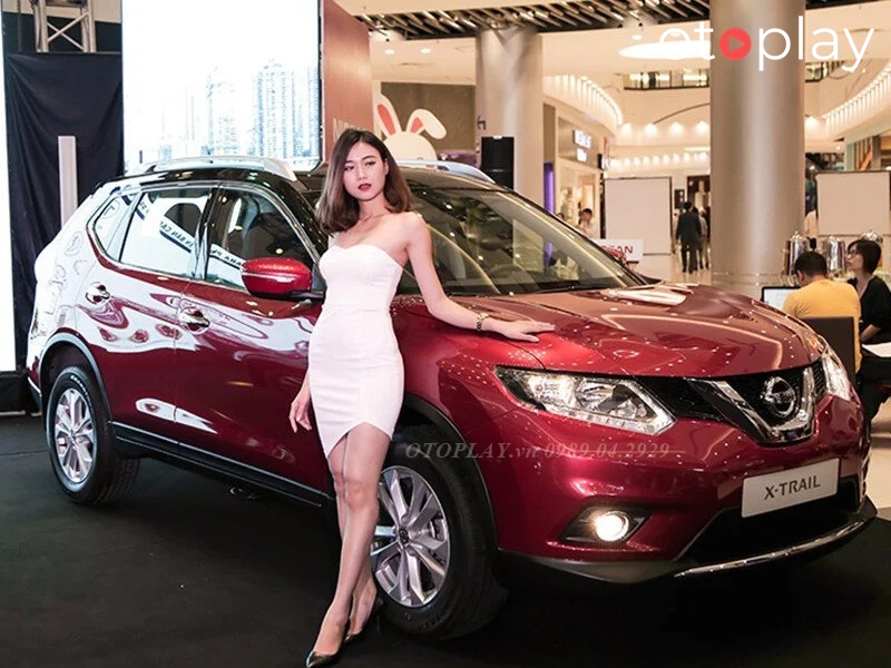 Bậc dẫm lên xuống phụ kiện lắp thêm giúp xe thẩm mỹ và tiện lợi hơn khi lên xuống