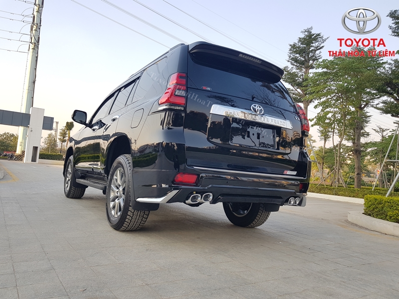 Xe Prado Vx độ đuôi kiểu 4 bô rất đẹp và cá tính