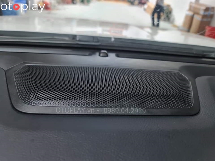 Hình ảnh hoàn thiện loa trung tâm lắp cho xe Ford Ranger