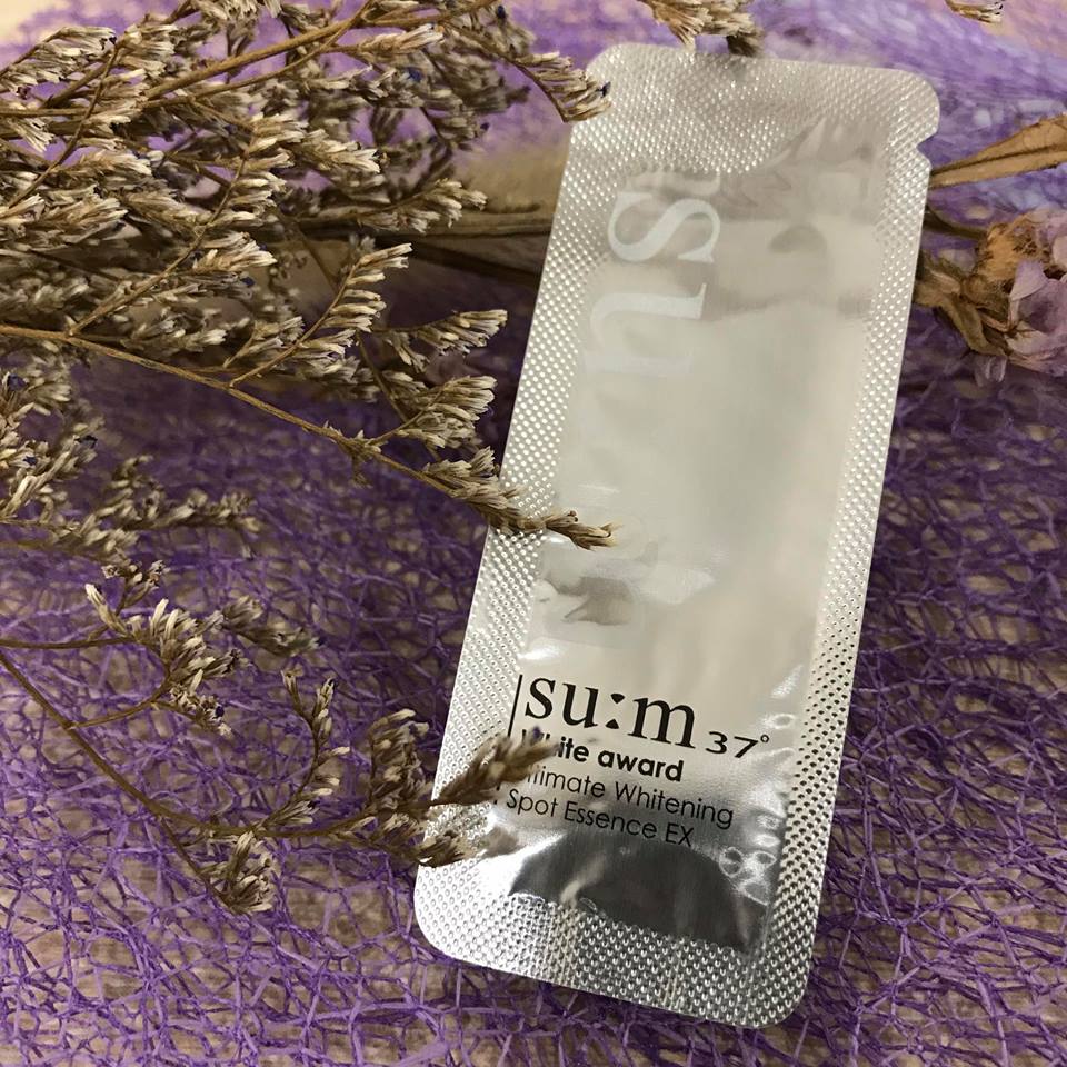 Tinh chất trị sạm nám, đốm nâu Su:m37 White Award Ultimate White Spot Essence EX