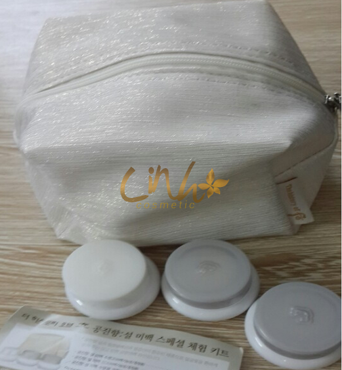 Set túi đựng mỹ phẩm 3 món dưỡng trắng da trị nám