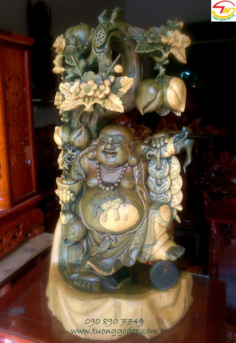 Tượng gỗ đổi màu