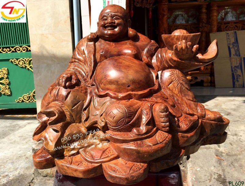 Phật Di Lặc gỗ xá xị
